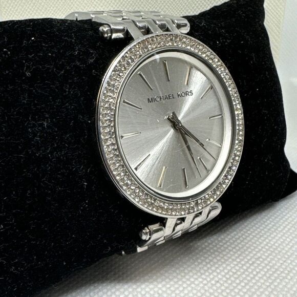 Michael Kors Darci MK3190 Women\'s Silver Stainless Steel Analog Dial Watch JNA2 main image 9